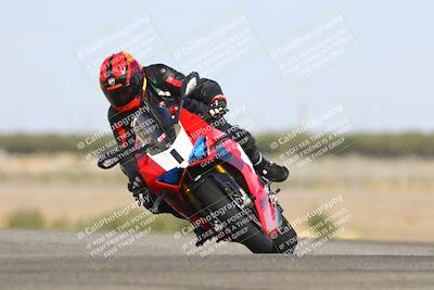 media/Oct-13-2025-Lets Ride (Mon) [[1a1cd08581]]/B Group/1020am (Sweeper)/